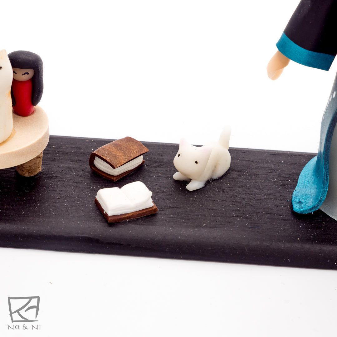 Kakemono Books Lover